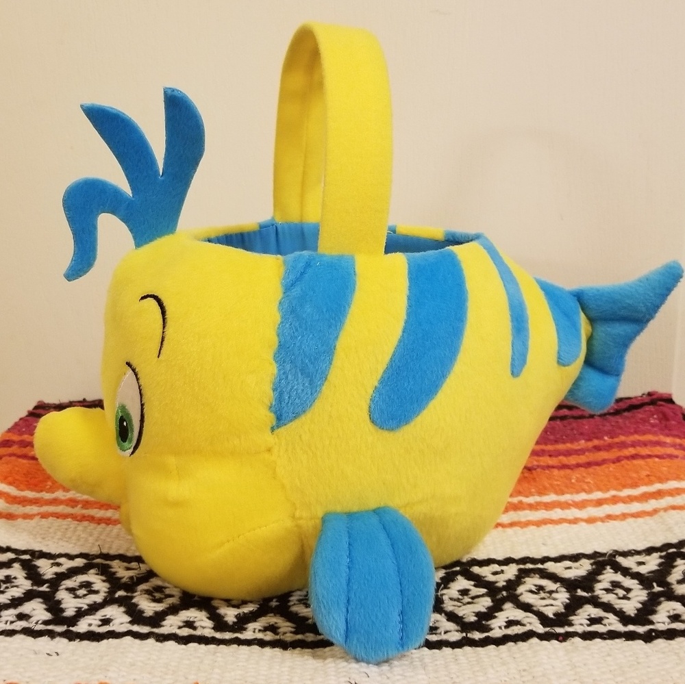 Flounder tote, basket, trick or treat pail